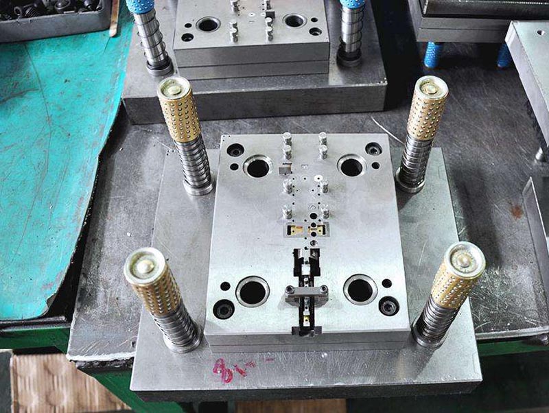 吴中模具制造-01